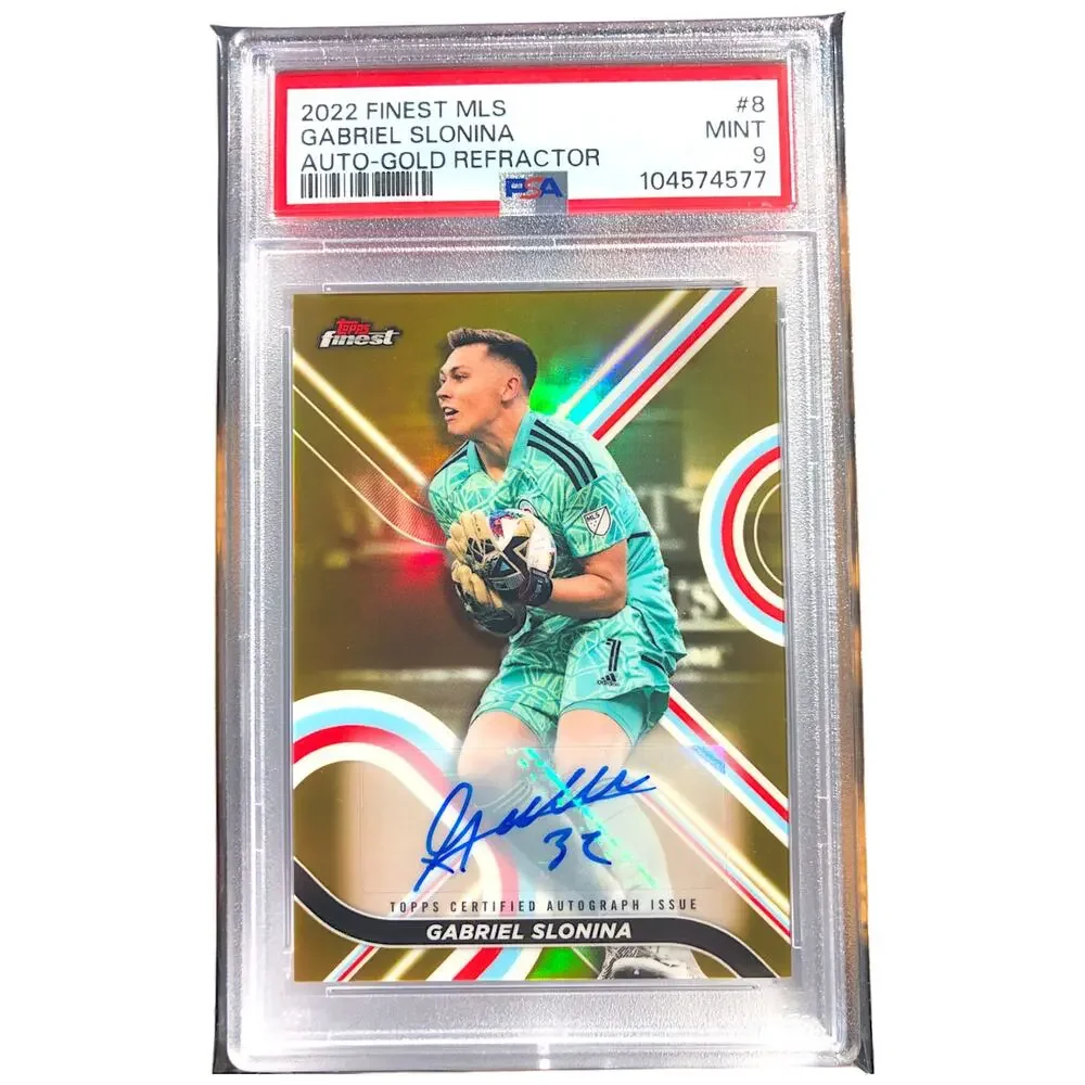 2022 Topps Finest MLS Autographs Gold Refractor #8 Gabriel Slonina /50 PSA 9 Mnt